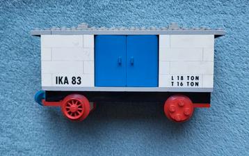 Lego trein blauwe rails goederen wagon, blauwe deuren.  beschikbaar voor biedingen