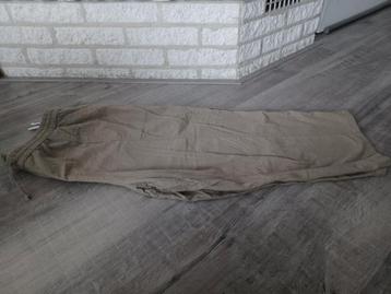 Olijfkleurige heren capribroek, maat 48/50
 beschikbaar voor biedingen