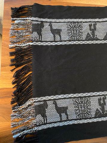 Zwarte sjaal met Inca Motieven - Nieuw! beschikbaar voor biedingen