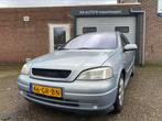 Opel Astra 1.6 16V 3D 2001 Grijs, Auto's, 47 €/maand, Origineel Nederlands, Te koop, Zilver of Grijs