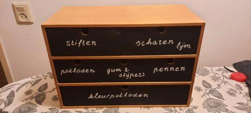 Moppe ladekast met heel veel teken en kleur spullen, Hobby en Vrije tijd, Tekenen, Zo goed als nieuw, Potlood of Stift, Ophalen