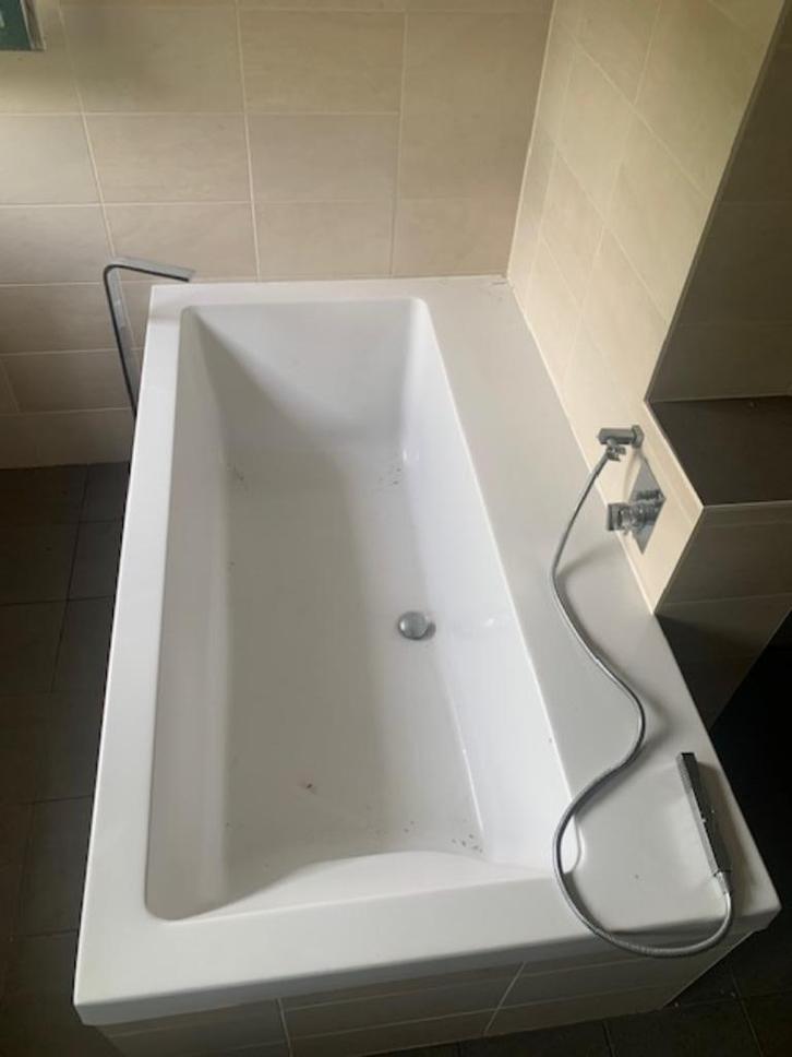 Sealskin bad met vrijstaande kraan en douchesproeier Bongio, Doe-het-zelf en Verbouw, Sanitair, Bad, Chroom, Ophalen