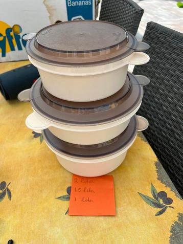 Tupperware beschikbaar voor biedingen