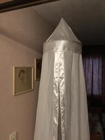 Baby Kamer Klamboe met Piekstok beschikbaar voor biedingen