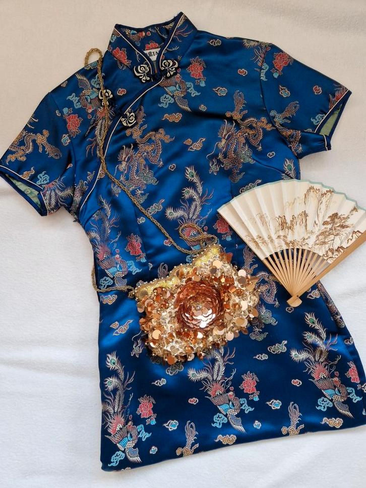 Chinese jurk carnaval, maat 38(M), met attributen, Kleding | Dames, Carnavalskleding en Feestkleding, Zo goed als nieuw, Kleding