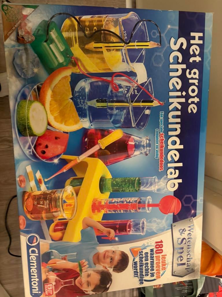 Het grote scheikundelab zo goed als nieuw, Ophalen, Zo goed als nieuw, Jongen of Meisje