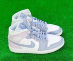Air Jordan 1 Mid - Maat 43, Kleding | Dames, Schoenen, Overige kleuren, Vietnam, Nieuw, Sneakers of Gympen