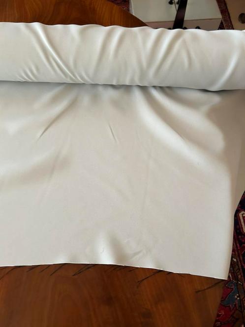 Rol Verduisteringsstof voor bijvoorbeeld Gordijnen, Hobby en Vrije tijd, Stoffen en Lappen, Nieuw, Polyester, 120 cm of meer, 200 cm of meer