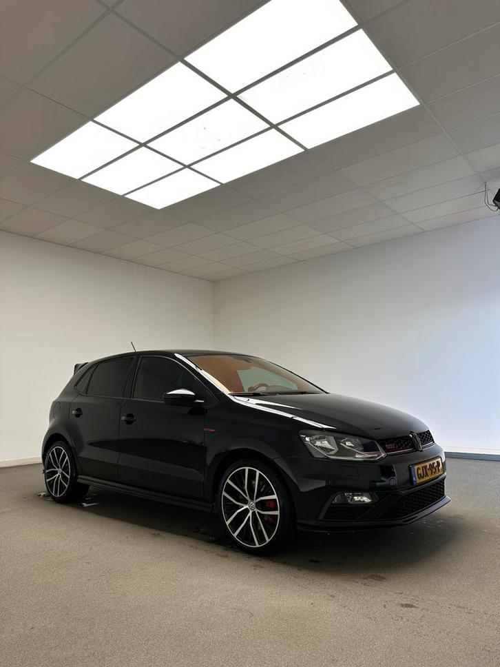 Volkswagen Polo gti 1.8, Auto's, Volkswagen, Particulier, Polo, Benzine, Hatchback, Automaat, Geïmporteerd, Zwart, Voorwielaandrijving