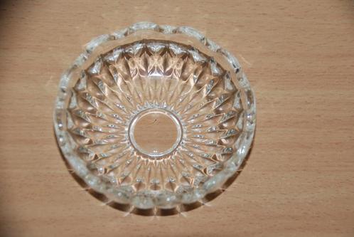 Schaaltje glazen.                    Retro., Huis en Inrichting, Woonaccessoires | Schalen en Manden, Gebruikt, Schaal, Rond, Glas