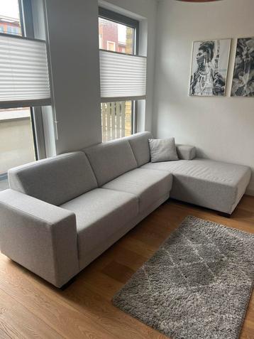 Nette grijze hoekbank - 275 cm beschikbaar voor biedingen