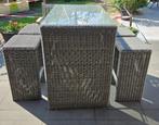 Te koop: mooie Wicker bartafel met 4 barkrukken, Tuin en Terras, Ophalen, 4 zitplaatsen, Gebruikt, Wicker
