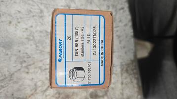 Rvs A2 M16 zelfborgende moeren van Fabory beschikbaar voor biedingen