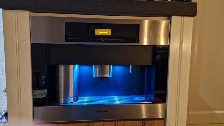 2x Miele inbouw koffiemachine met vaste wateraansluiting, Witgoed en Apparatuur, Koffiezetapparaten, Koffiemachine, 10 kopjes of meer