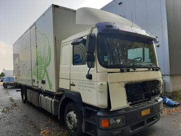 man 19.403 F2000 schade + geisoleerde laadbak beschikbaar voor biedingen