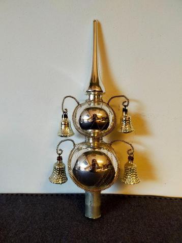 OUDE KERSTPIEK MET TINSEL EN 4 KLOKJES beschikbaar voor biedingen