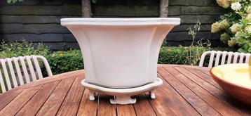 'Brocante' bloempot  beschikbaar voor biedingen