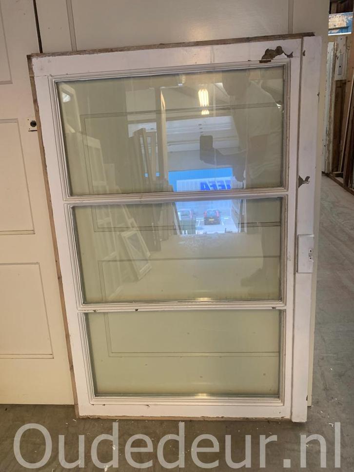 nr. r732 oude raam in drie delen, Doe-het-zelf en Verbouw, Deuren en Horren