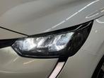 Peugeot 208 1.2 PureTech Allure Pack 2022 NAP VIRTUAL CAMERA, Auto's, Peugeot, 101 pk, Gebruikt, Leder en Stof, Wit