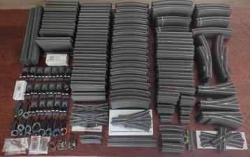 *** ZEER VEEL C-RAILS *** NIEUW EN NIEUWSTAAT *** beschikbaar voor biedingen