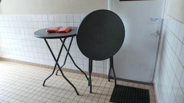 2x Statafel Vinci 1x gebruikt met Rok (1 zelfs nog dicht)! beschikbaar voor biedingen
