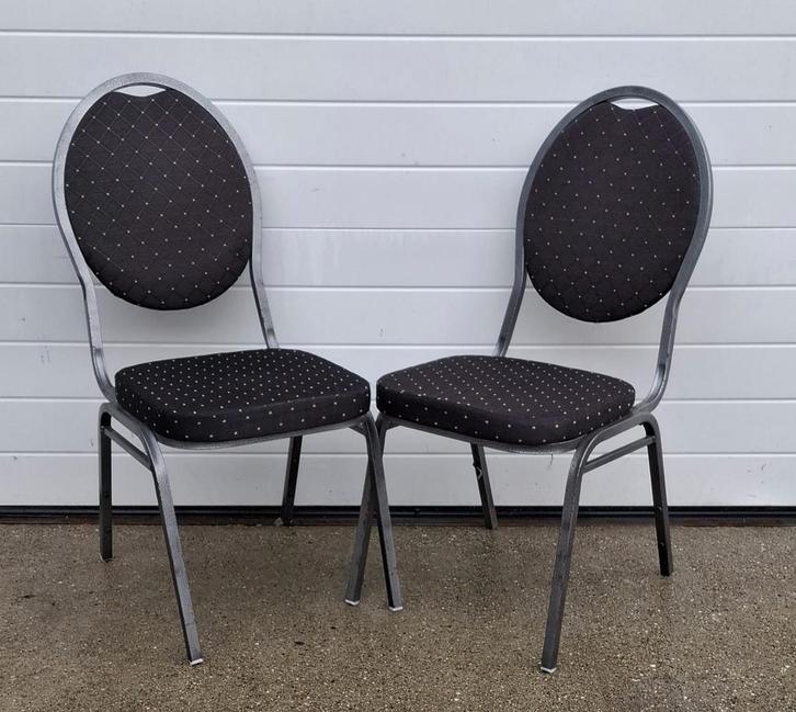 64 x stackchairs zwart vergaderstoelen kantine stoelen cafe, Huis en Inrichting, Stoelen, Zo goed als nieuw, Vijf, Zes of meer stoelen