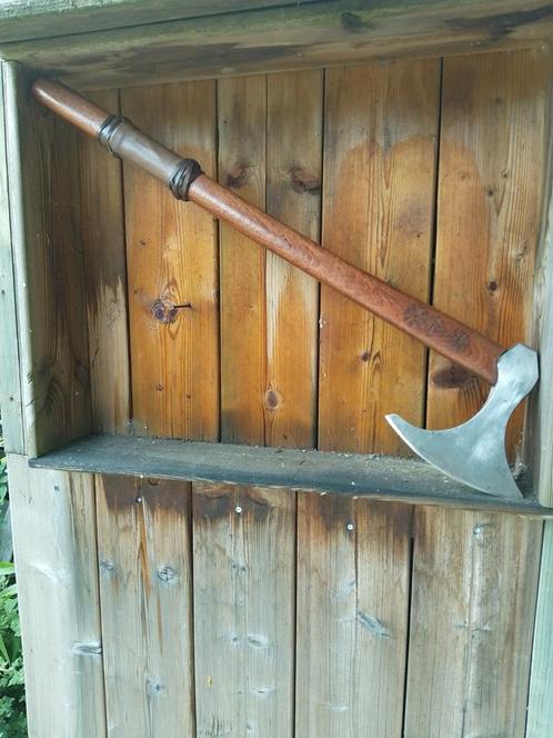 Viking strijdbijl geïnspireerd door serie vikingen Ragnar, Hobby en Vrije tijd, Overige Hobby en Vrije tijd, Ophalen of Verzenden