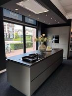Showroom keuken voor maar €20.900,-, Ophalen, Overige materialen, Bruin, Overige typen