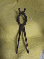 14779) zeldzame oude tang  gebruik onbekend, Ophalen of Verzenden