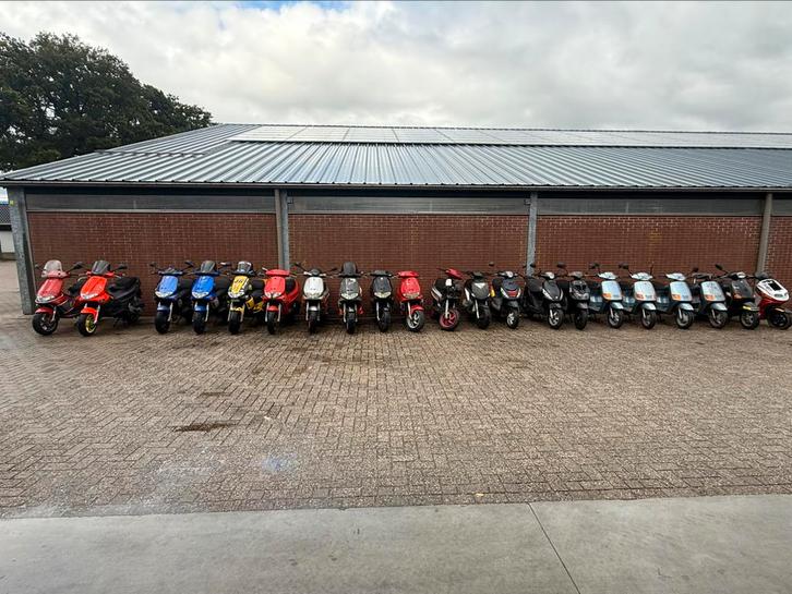 Groot aanbod Piaggio en Gilera scooters & motorscooters, Motoren, Tuning en Styling, Ophalen