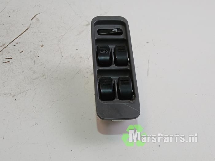 Combischakelaar ramen van een Daihatsu Gran Move, Auto-onderdelen, Dashboard en Schakelaars, Daihatsu, Gebruikt, 3 maanden garantie