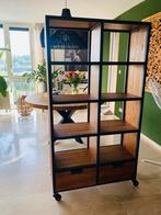 Industrieel chique open kast op wielen, Ophalen, Gebruikt, 100 tot 150 cm, Met lade(s)