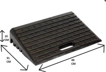 Oprijplaat rubber 49x31x10cm beschikbaar voor biedingen