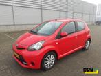 Toyota Aygo 1.0 5-Deurs + APK 25-3-26 +Airco -Org.Km's +Navi, Voorwielaandrijving, Euro 5, Stof, Zwart