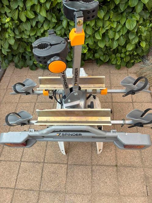 Spinder Falcon fietsdrager 2 doorvoer- en 1 oprijgoot., Auto diversen, Fietsendragers, Gebruikt, Trekhaakdrager, 2 fietsen, Verzenden