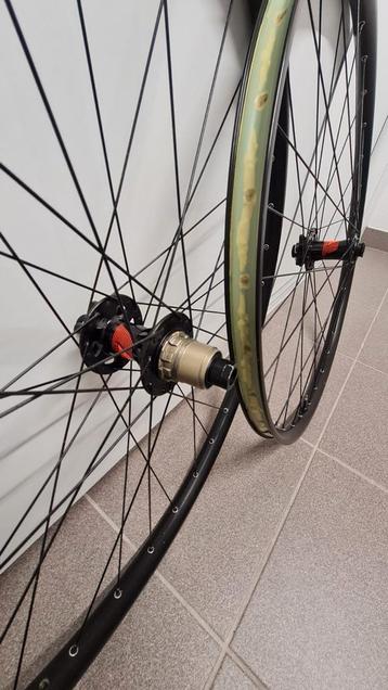 27.5 Enduro Wielset (XD Body) – Non-Boost, Tubeless Ready beschikbaar voor biedingen