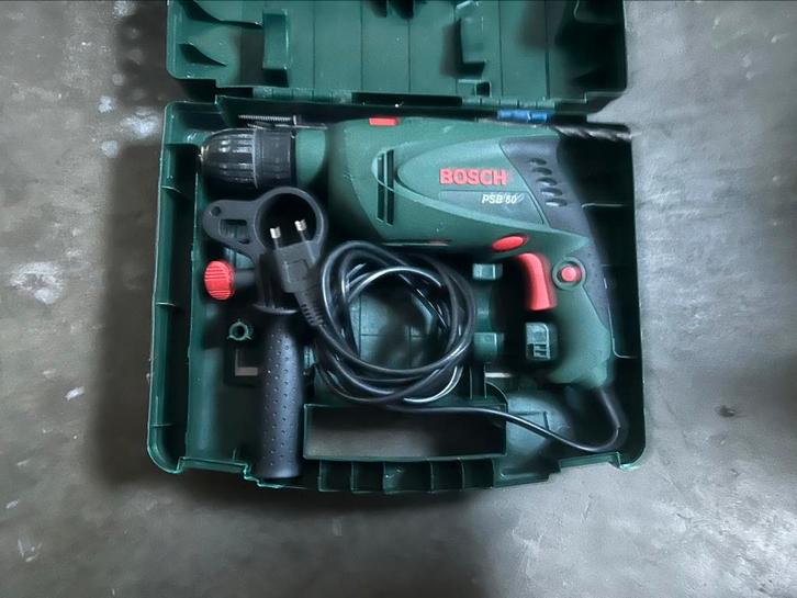 De bosh psb 50, Doe-het-zelf en Verbouw, Gereedschap | Boormachines, Zo goed als nieuw, 600 watt of meer, Ophalen of Verzenden