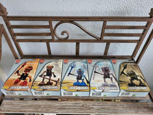 Lego technic bionicle poppetjes waarvan 4 Nieuw in verp, Kinderen en Baby's, Speelgoed | Duplo en Lego, Nieuw, Lego, Ophalen