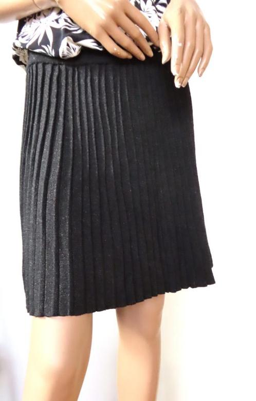 MINIMUM Geweldige Zwarte Glinsterende Geplooide Korte Rok M, Kleding | Dames, Rokken, Zo goed als nieuw, Maat 38/40 (M), Zwart