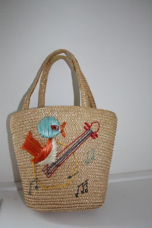Vintage rotan kids tasje met geborduurde vogel, Sieraden, Tassen en Uiterlijk, Tassen | Schoudertassen, Zo goed als nieuw, Beige