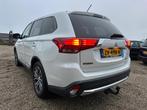 Mitsubishi Outlander 2.4 Edition Two 7Persoons Eerste Eigena, Auto's, Mitsubishi, Euro 6, Open dak, 7 stoelen, Wit