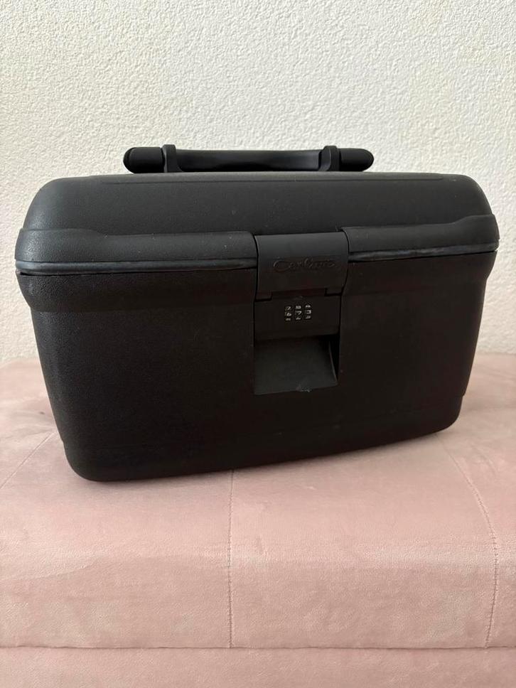 Stevige zwarte hardcase beaytycase van het merk Carlton!, Sieraden, Tassen en Uiterlijk, Beautycases, Gebruikt, Hardcase, Zwart