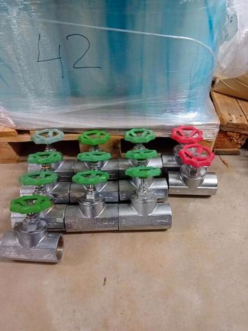 Kranen afsluiters 2 inch / 2 duims beschikbaar voor biedingen