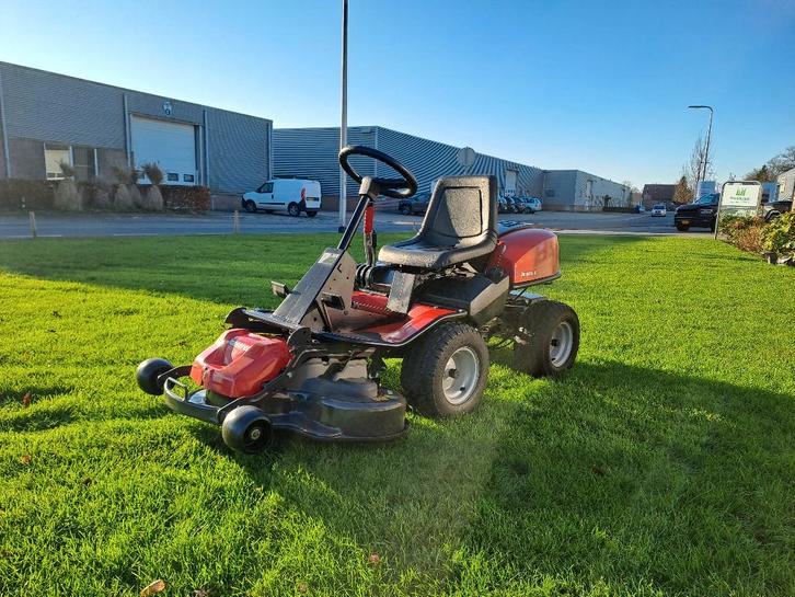 Jonsered frontmaaier, Splinternieuw 94 maaidek en ophanging, Tuin en Terras, Zitmaaiers, Gebruikt, 90 tot 120 cm, Elektrische starter
