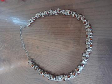 	Hele mooie halsketting met 130 amberstenen l=52cm 130gram beschikbaar voor biedingen