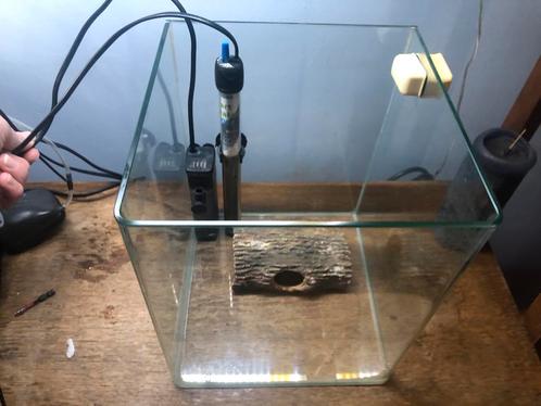 Starterkit aquarium 25x25x30 lxbxh, Dieren en Toebehoren, Vissen | Aquaria en Toebehoren, Zo goed als nieuw, Leeg aquarium, Ophalen of Verzenden