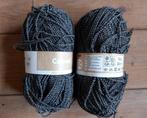 Wol breigaren zwart wit 2 bollen Zeeman Casual, Hobby en Vrije tijd, Ophalen of Verzenden, Nieuw, Breien of Haken, Wol of Garen