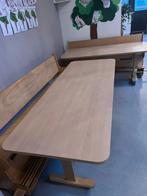 2 Houten tafels met banken en 2 stoelen kinderdagverblijf, Ophalen, Voor kinderdagverblijf, Gebruikt, Vijf personen of meer