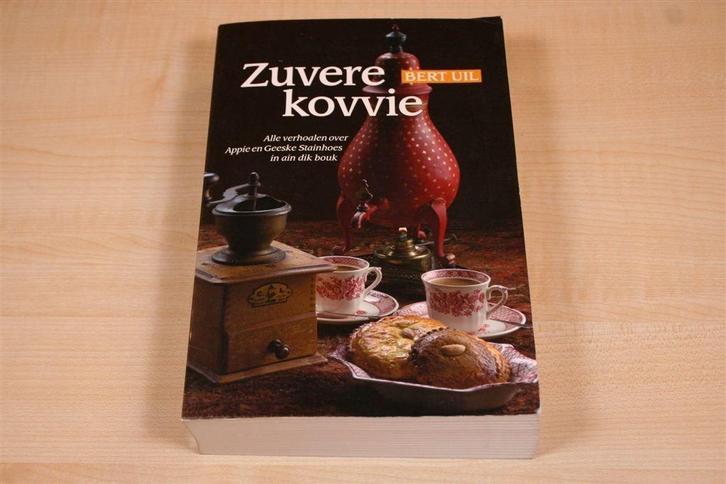 Zuvere kovvie — Alle verhalen van Appie & Geeske Stainhoes, Boeken, Streekboeken en Streekromans, Gelezen, Ophalen of Verzenden