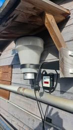 Aqua forte voerautomaat met rvs beugel voor vijverrand, Tuin en Terras, Ophalen, Zo goed als nieuw